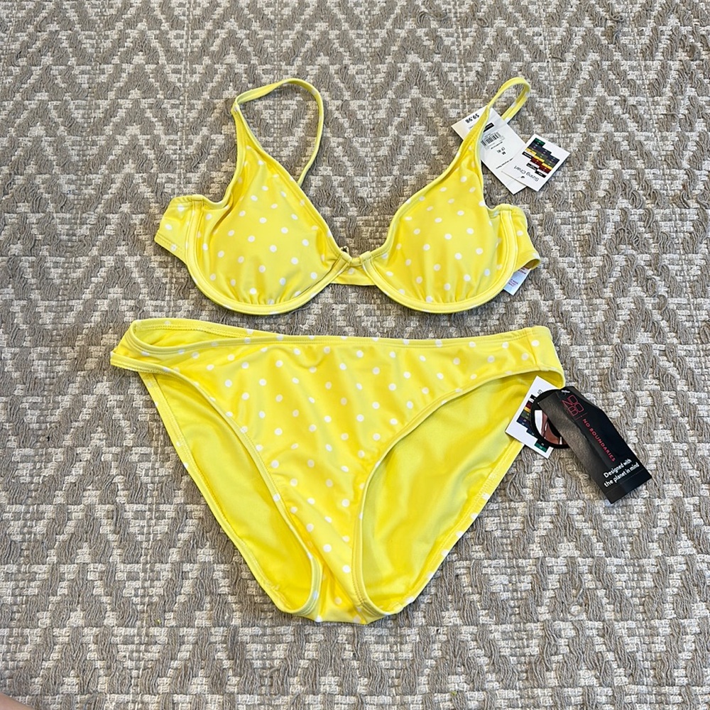 Yellow Polka Dot Bikini 👙